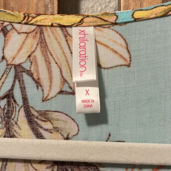 Xhilaration Wrap Dress Summer Essential Size X Light Weight, Snap at V, NWOT - Picture 5 of 9